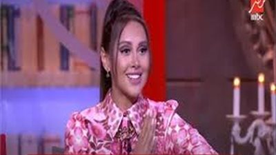 تأثرت بتمثيل سعاد حسني وأعتبر نفسي أم وزوجة قبل أن أكون ممثلة.. تعرف على تصريحات ياسمين رئيس مع عمرو أديب 