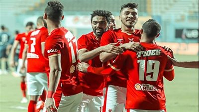 عاجل.. الأهلي يكشف حقيقة رحيل نجم الفريق