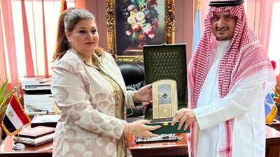 قنصل السعودية بالإسكندرية يعقد لقاء مع وكيل وزارة الشباب والرياضة