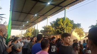 تشييع جثمان الشاب ضحية الغدر في بنها (صور)