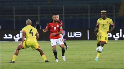 موعد مباراة مصر وأنجولا في تصفيات كأس العالم 2022 والقنوات الناقلة