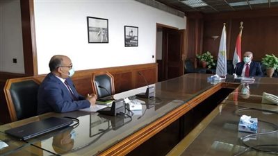 عبد العاطى يتابع أعمال إحلال وتأهيل منشآت الرى وتطوير القناطر 