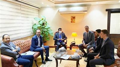 رئيس مجلس إدارة مركز شباب تلا في زيارة لوزير الشباب والرياضة