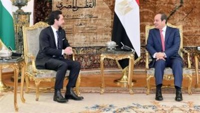الرئيس السيسي يشيد بمشاركة ولي عهد الأردن في دورات سابقة بمنتدى شباب العالم