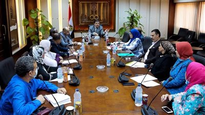 حسين زين يجتمع ومجلس إداره الصندوق التأميني للعاملين بالوطنية للإعلام 