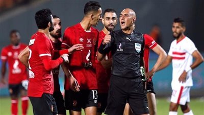 شوبير يكشف تفاصيل مثيرة في غرفة ملابس الأهلي بين شوطي القمة