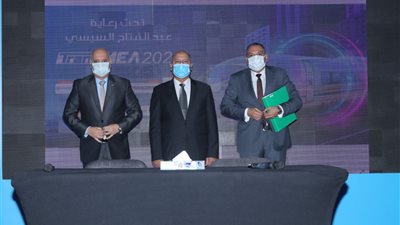 وزير النقل يوقع مذكرة تفاهم لإدارة وتشغيل محطة متعددة الأغراض بميناء الدخيلة