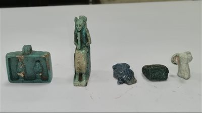 عاجل.. ضبط 16 قطعة أثرية قبل تهريبها خارج البلاد 