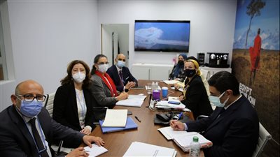 وزيرة البيئة تناقش مع نظيرتها التونسية مجالات التعاون المشترك