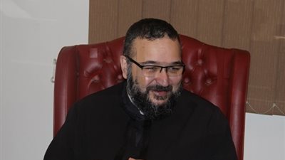 الاب بولس ساتى للفجر : الكنيسة الكلدانية كنيسة مصرية، ويُعترف بها كواحدة من السبع كنائس الكاثوليكية فى مصر