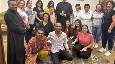  الأنبا توماس يستقبل مجموعة من خدّام إيمان ونور بكنيسة العائلة المقدّسة بالفيّوم