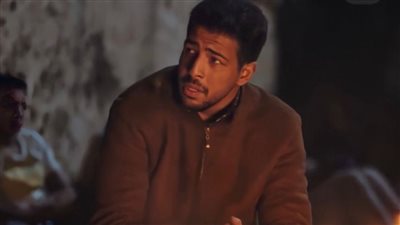 محمود عمرو ياسين يقضي إجازته الصيفية (صورة)