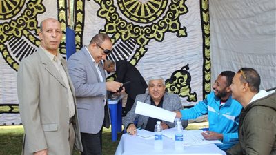  إقبال متوسط في أولى ساعات انتخابات نادي المنيا (صور)