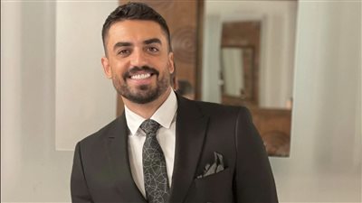 بإطلالة كلاسيك.. إسلام جمال يبهر جمهوره بأحدث ظهور له 