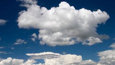  سحب رعدية على سوهاج وقنا وأمطار ورياح مثيرة للرمال والأتربة 