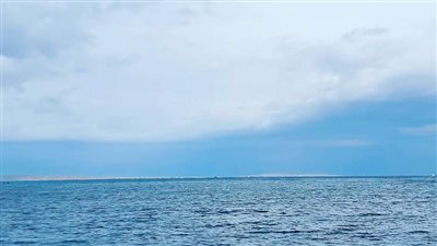 الطقس يرسم لوحات فنية جمالية بسماء وشواطئ الغردقة (صور)