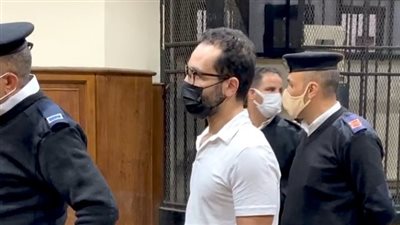 أول ظهور للفنان شادي خلف بعد اتهامه بهتك عرض 7 فتيات بالقوة (صور)