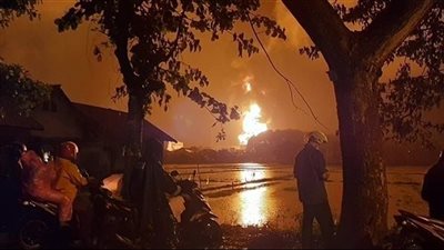 نشوب حريق هائل في منشأة تخزين نفط في إندونيسيا