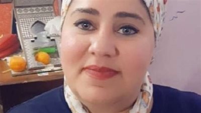 بطلة مسرحية 