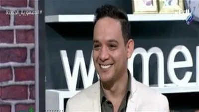 مصور المشاهير يكشف أسرار عن تصوير الممثلين (فيديو) 