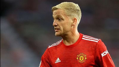 دي بيك يحسم مصيره النهائي مع مانشستر يونايتد 