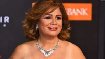 إلهام شاهين ترد على هجوم الجمهور  على مسرحيتها: 