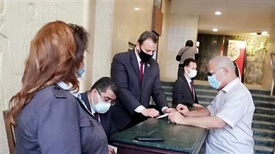 عاجل.. السياحة والآثار تمنع دخول الموظفين لمقار عملهم إلا بعد تلقي لقاح كورونا