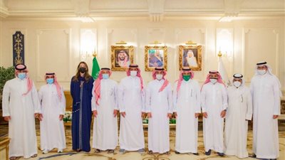 وزير الرياضة يُكرم الأبطال المتوجين في بطولة كأس العالم للراليات الصحراوية 