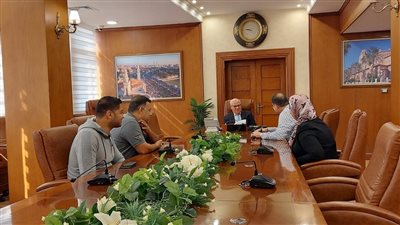 محافظ بورسعيد يتابع سير العمل بعدد من مشروعات الإسكان 