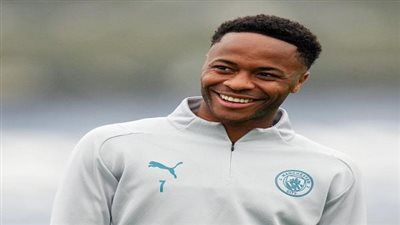 نجم مان سيتي يقترب من برشلونة