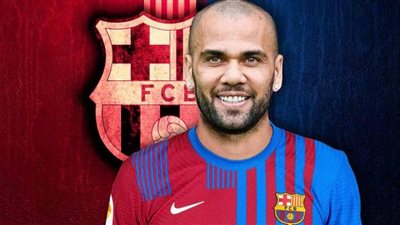 ألفيش: العودة إلى برشلونة تشعرني بأنني بطل خارق