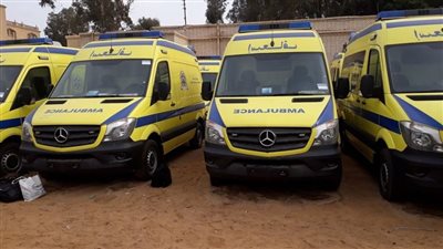 إصابة 9 أشخاص في حادث تصادم بين سيارة ميكروباص وأخرى نقل بطريق الغردقة