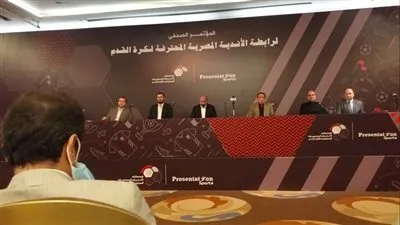 لجنة الأندية المحترفة تزف مفاجأة سارة بشأن الجماهير