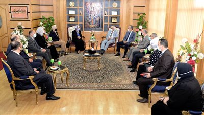 تفاصيل زيارة وفد هيئة 