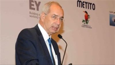 رئيس المنطقة الاقتصادية يكشف تفاصيل اجتماعه برئيس مجلس الوزراء (فيديو)