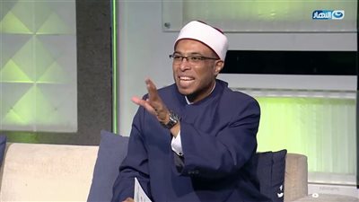 داعية: للمرأة الحق في الامتناع عن إعطاء الزوج حقوقه الشرعية بهذه الحالة (فيديو)