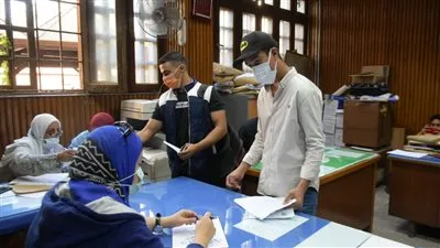 جامعة القاهرة تشهد إقبالا من الطلاب مع بداية انطلاق ماراثون الانتخابات الطلابية