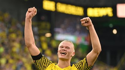  ريال مدريد يحسم موقفه من التعاقد مع هالاند