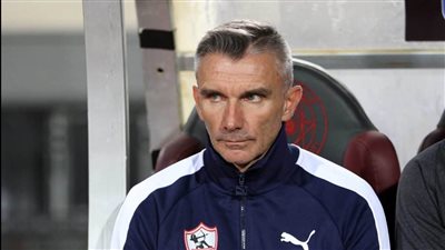 تفاصيل أزمة ليلة القمة.. كارتيرون يبلغ لجنة لبيب: فلوس اللاعيبة أولا