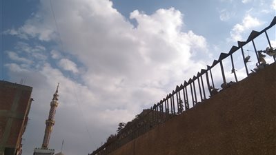 غيوم محملة بالأمطار تغطي سماء القليوبية.. ورفع حالة الطوارئ