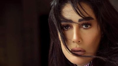 بجلسة تصوير مبهجة.. غادة عبدالرازق تحتفي بقدوم فصل الشتاء