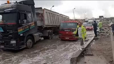 بسبب 24 ساعة أمطار.. عروس البحر المتوسط تغرق في 