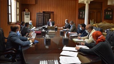 رئيس جامعة بني سويف يوجه بإعادة هيكلة الإدارة الهندسية