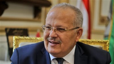 جامعة القاهرة تبدأ امتحانات 