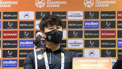 مدرب بوهانغ يتوعد الهلال قبل نهائي آسيا