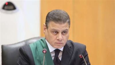 تأجيل محاكمة بديع ومحمود عزت وآخرين في أحداث المنصة لـ 20 ديسمبر