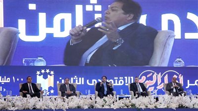 أبو العينين: مصر قادرة على تحقيق 100 مليار دولار صادرات.. ولدينا قائد عظيم علّمنا الإنجاز (صور)