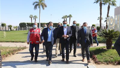وزير التعليم العالي يصل الأقصر لمتابعة استعدادات التأمين الطبي لاحتفال طريق الكباش