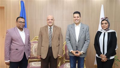 رئيس جامعة أسوان يستقبل وفد صندوق مكافحة وعلاج الإدمان والتعاطي