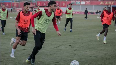 تفاصيل مران الأهلي الأخير استعدادًا لمواجهة سموحة غدًا 